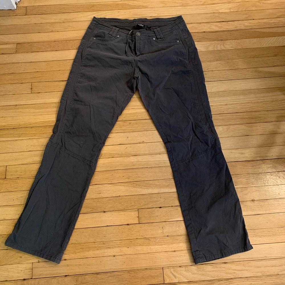 Kuhl hiking pants. EUC. Size 14.